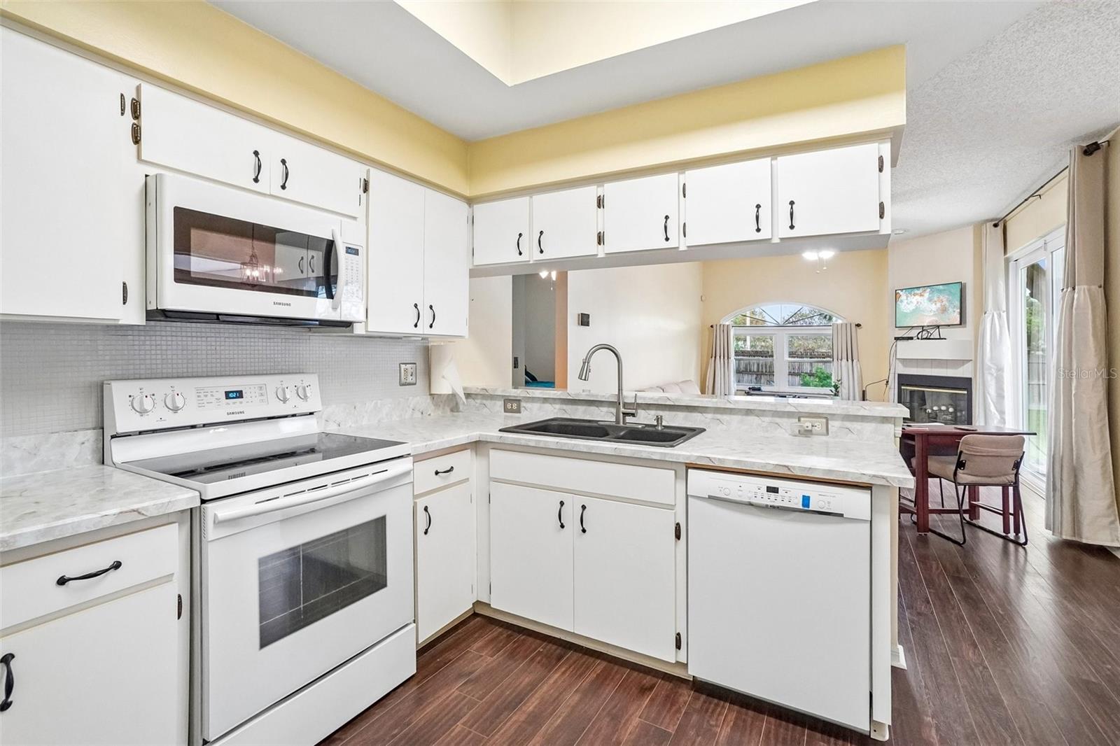 1605 SAND HOLLOW LN — photo 10