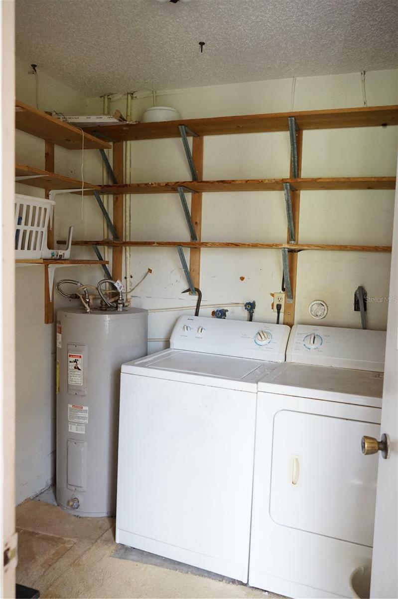 1904 CANTERBURY LN #24 — photo 20