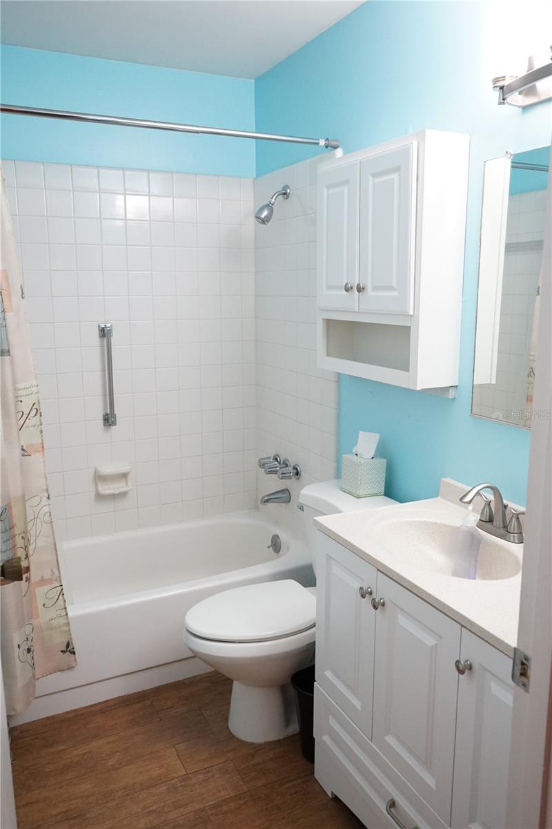1904 CANTERBURY LN #24 — photo 17
