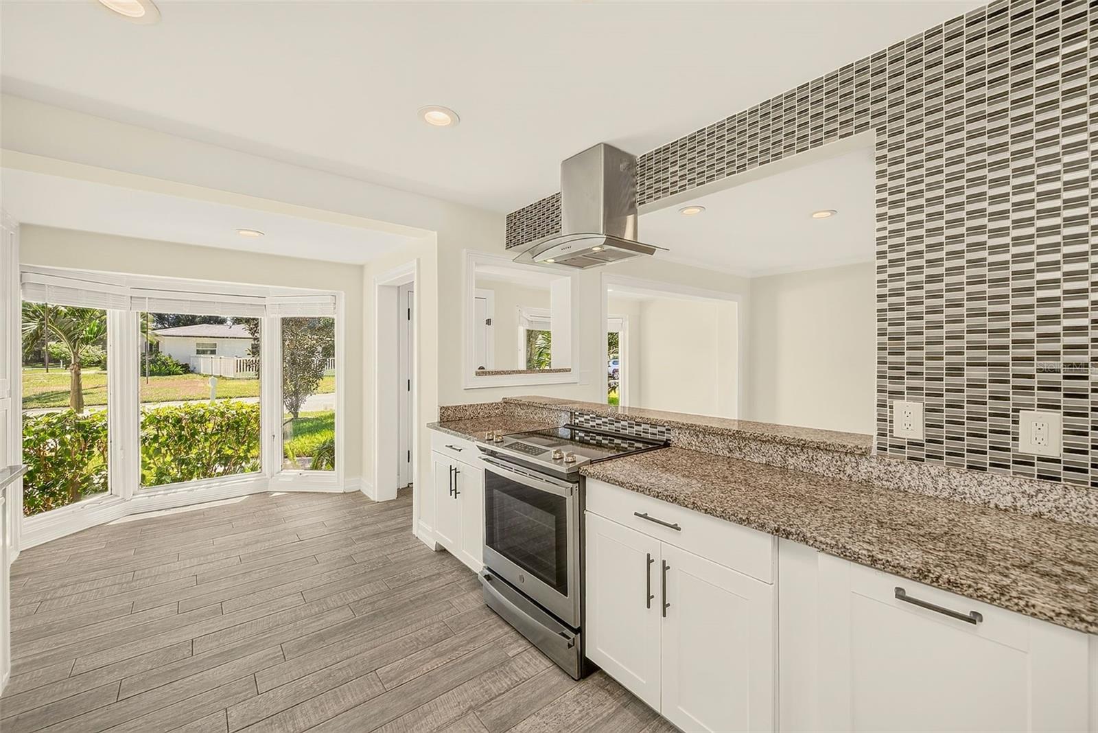 812 WILLOWBRANCH AVE — photo 12