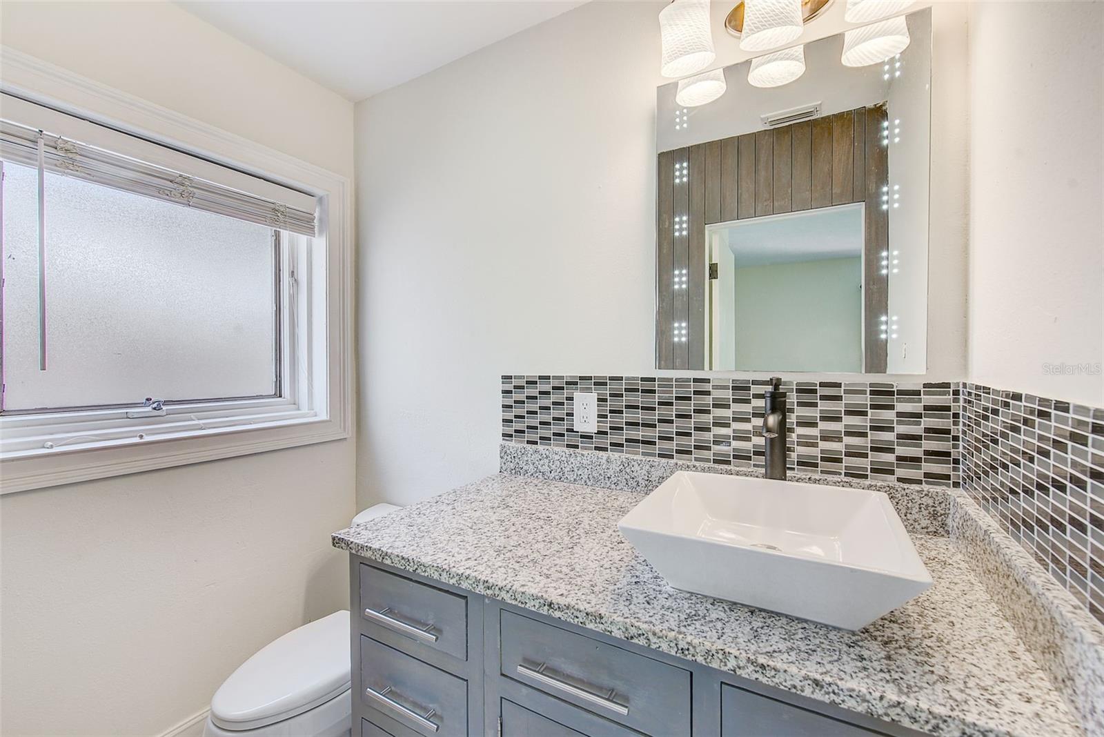 812 WILLOWBRANCH AVE — photo 25