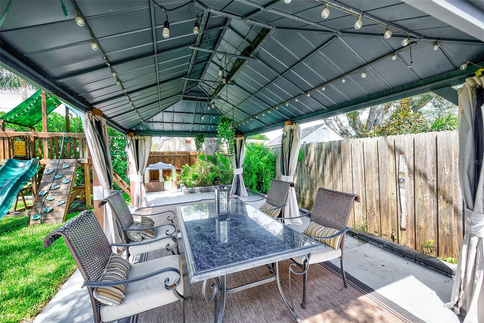 812 WILLOWBRANCH AVE — photo 39