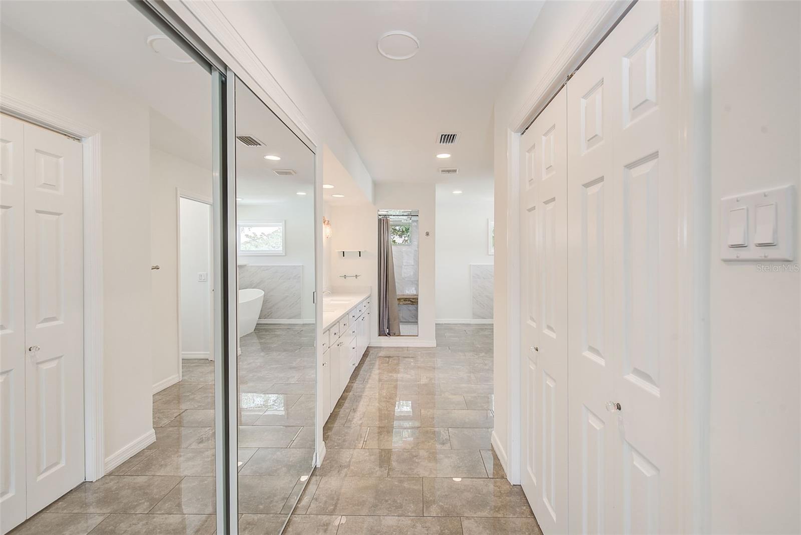 812 WILLOWBRANCH AVE — photo 28