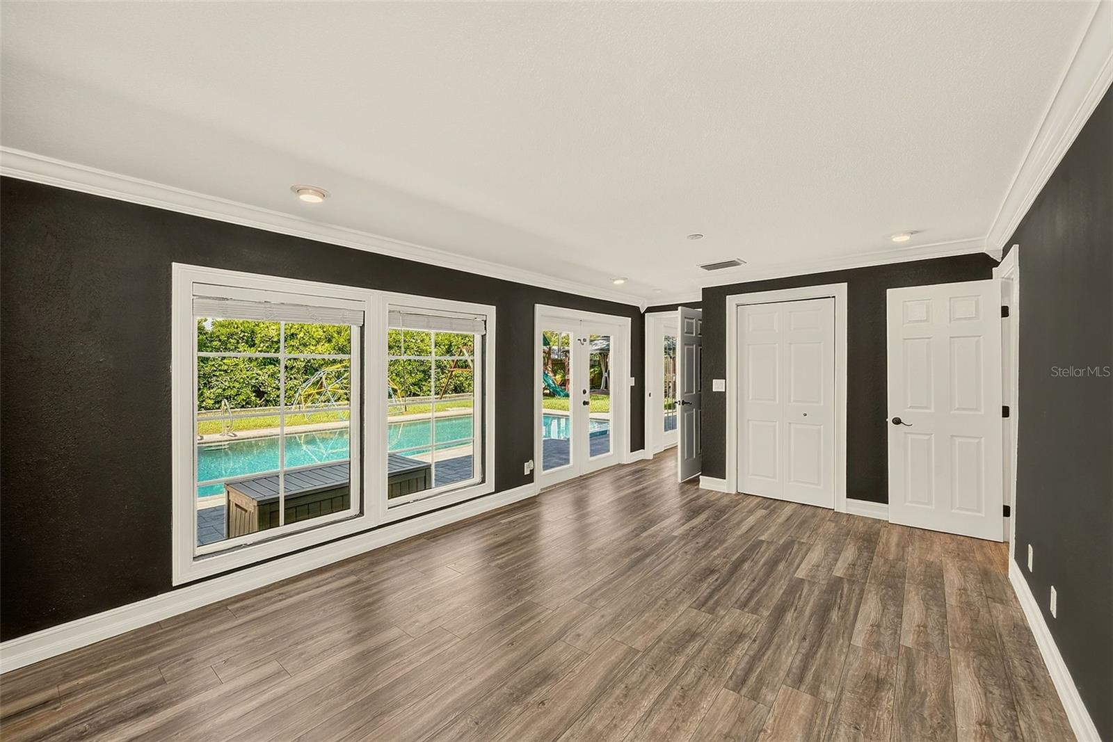 812 WILLOWBRANCH AVE — photo 17