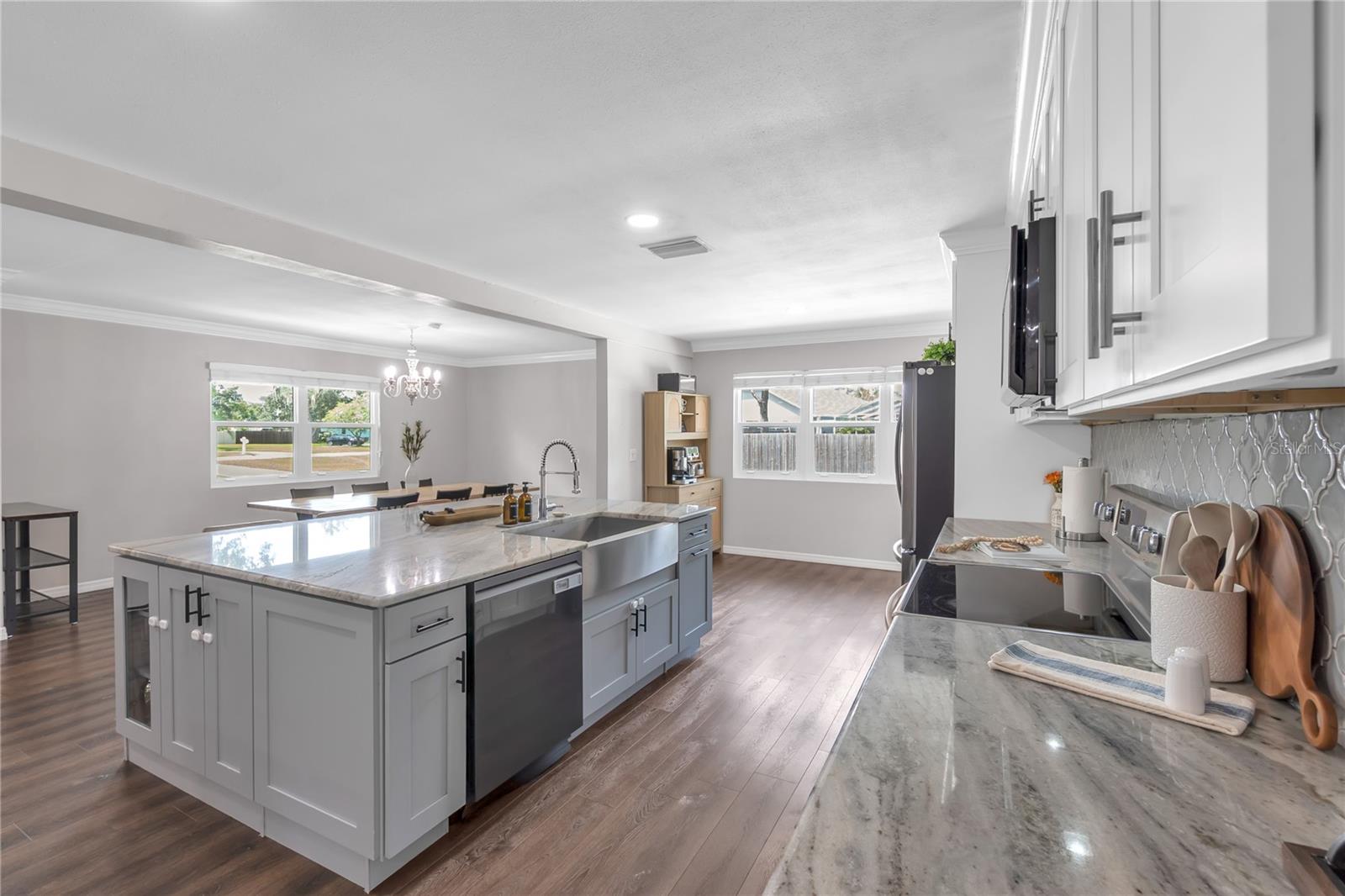 11304 LEPRECHAUN DR — photo 4