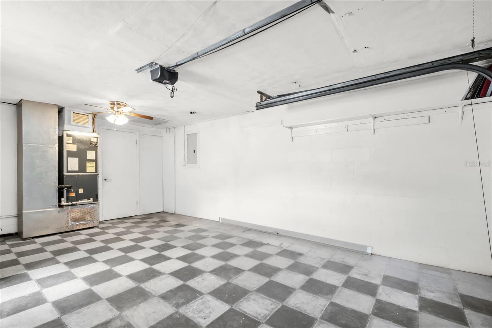 7825 BLOOMFIELD DR — photo 58