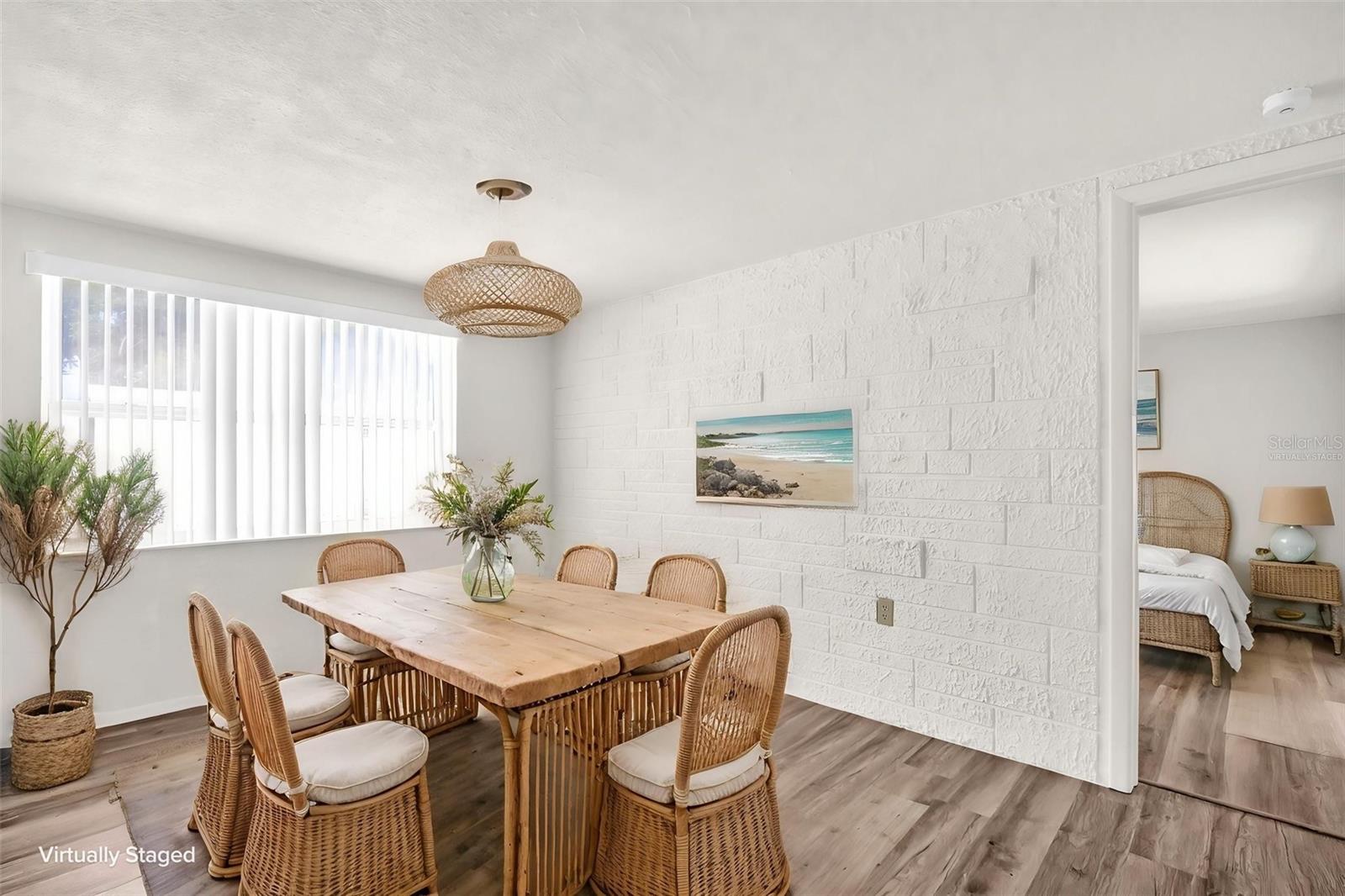 7825 BLOOMFIELD DR — photo 18