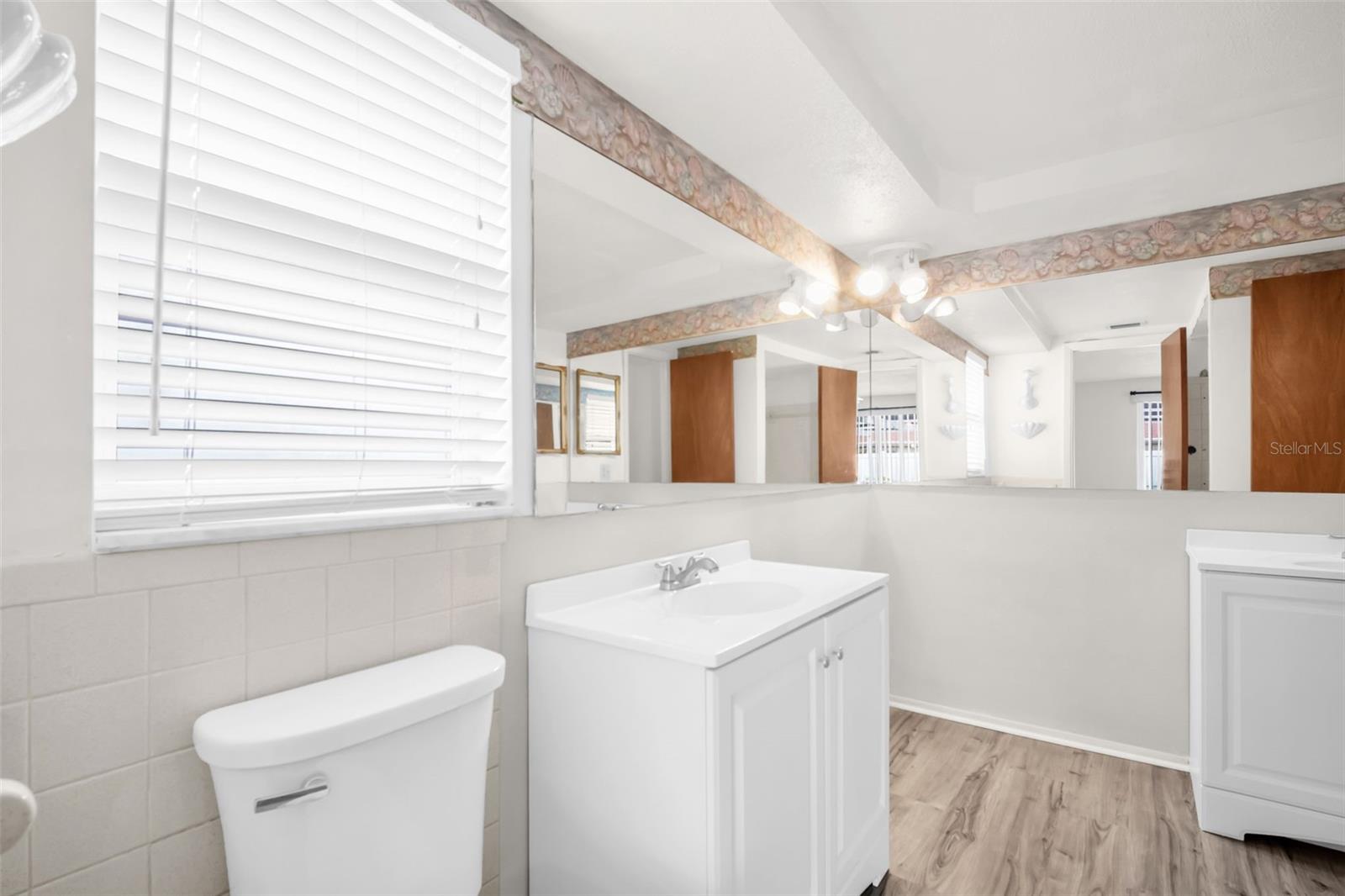 7825 BLOOMFIELD DR — photo 45