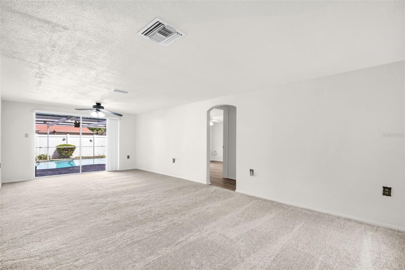 7825 BLOOMFIELD DR — photo 23