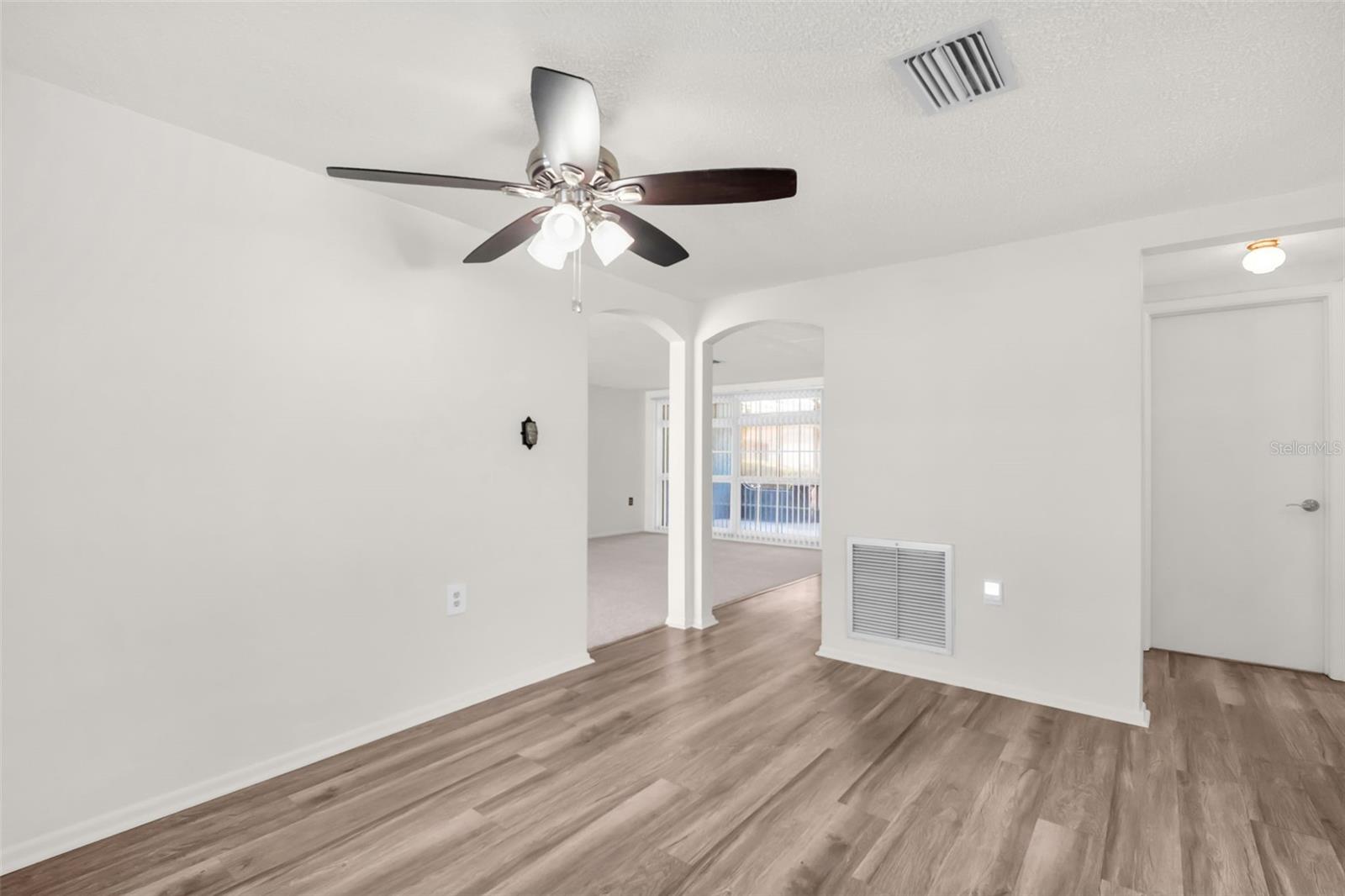 7825 BLOOMFIELD DR — photo 54