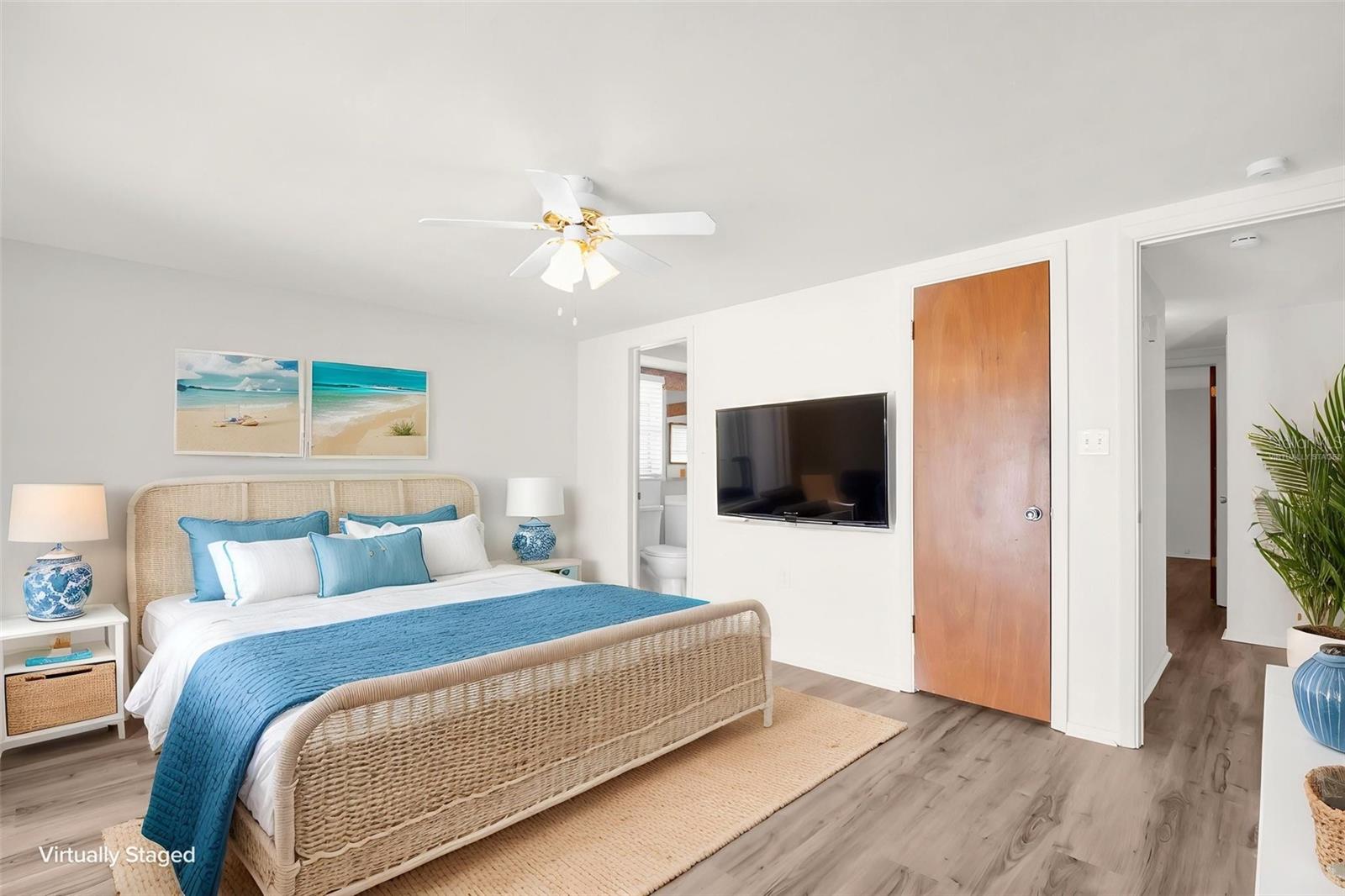 7825 BLOOMFIELD DR — photo 34