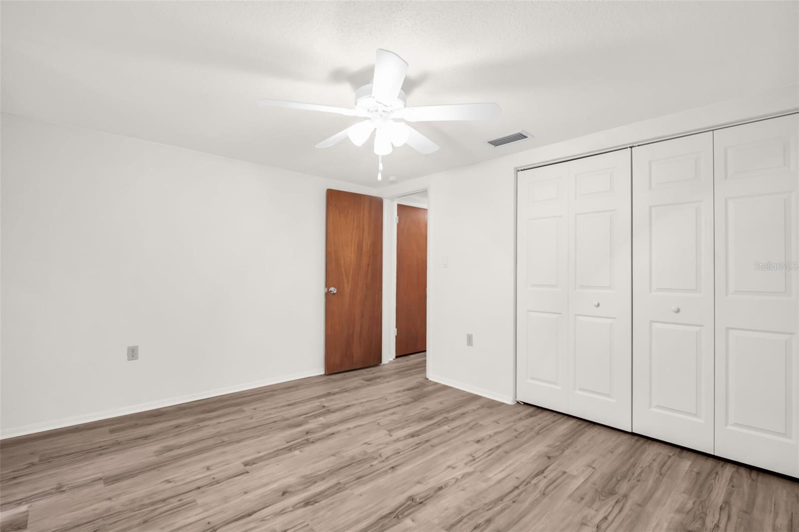 7825 BLOOMFIELD DR — photo 35