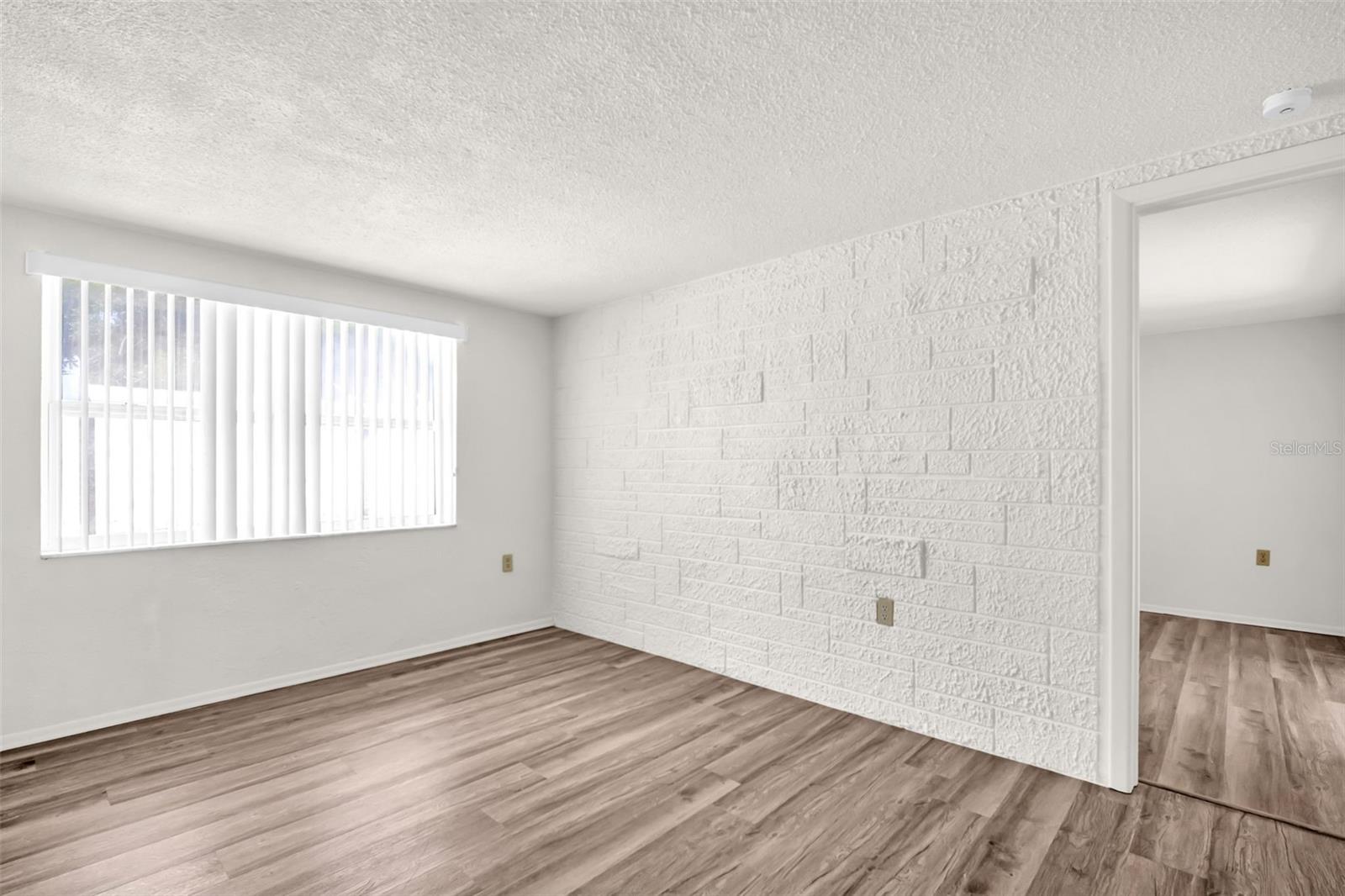 7825 BLOOMFIELD DR — photo 20
