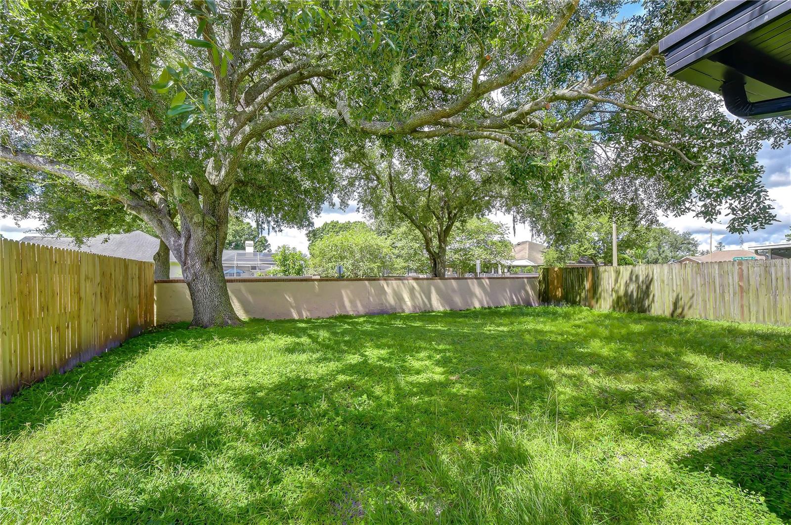 9703 FOX HOLLOW RD — photo 20