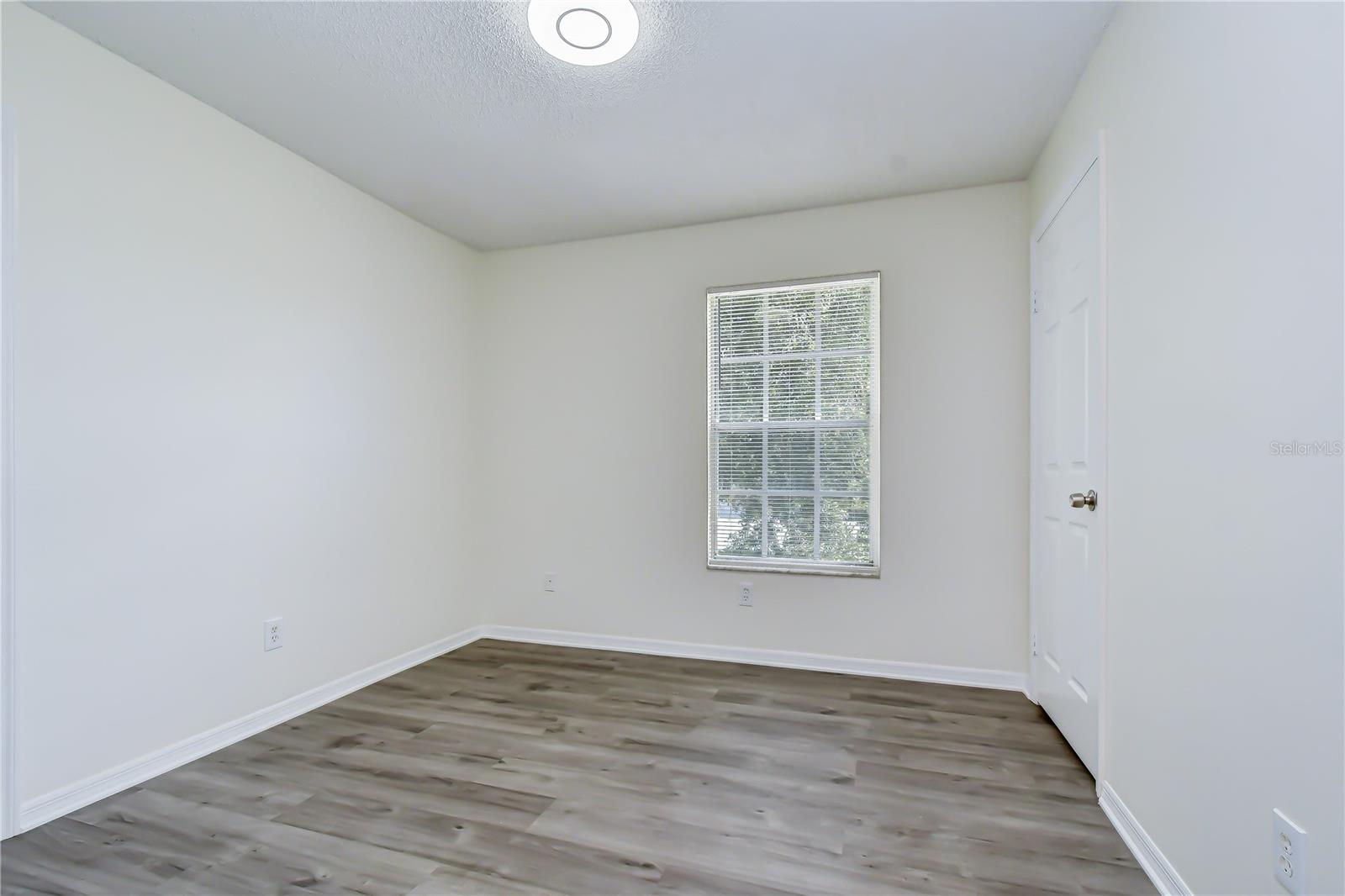 9703 FOX HOLLOW RD — photo 15