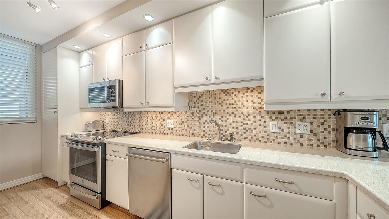 1075 GULF OF MEXICO DR #303 — photo 18