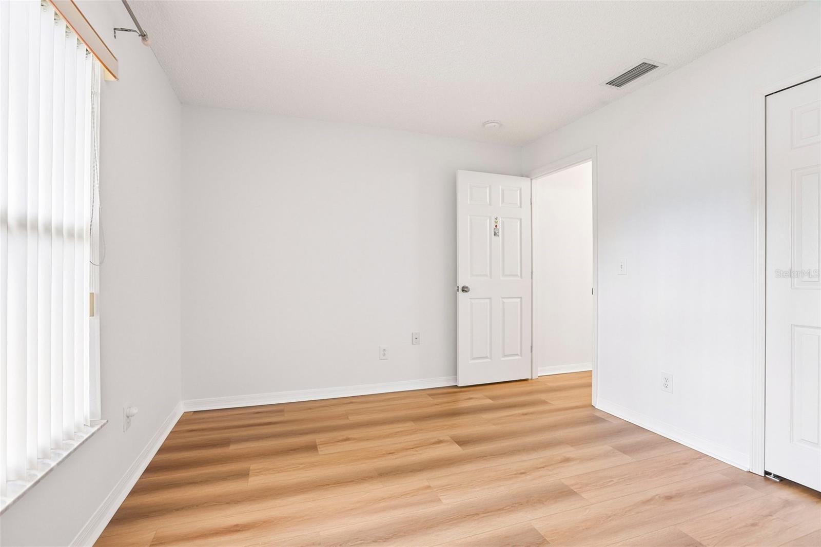 512 ATWOOD AVE N — photo 18