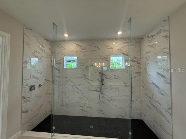 8208 SUMMER NIGHT RD — photo 15