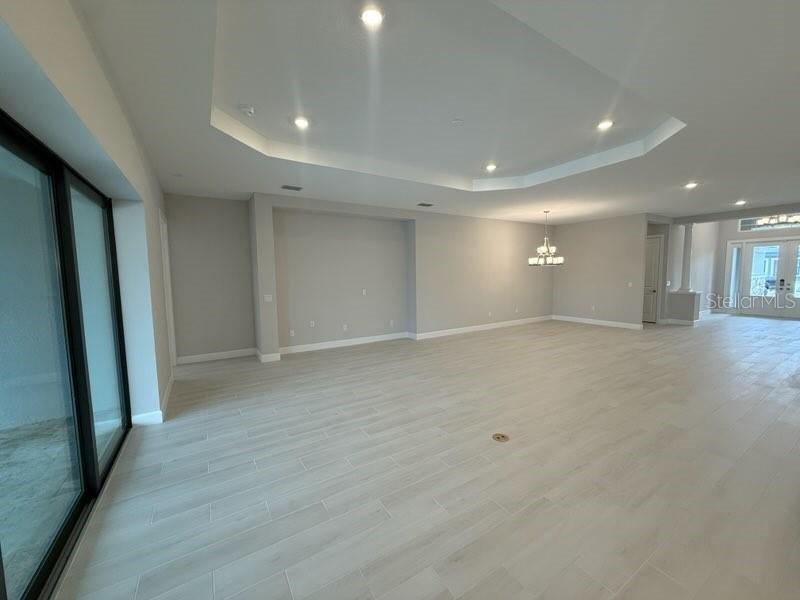 8208 SUMMER NIGHT RD — photo 11