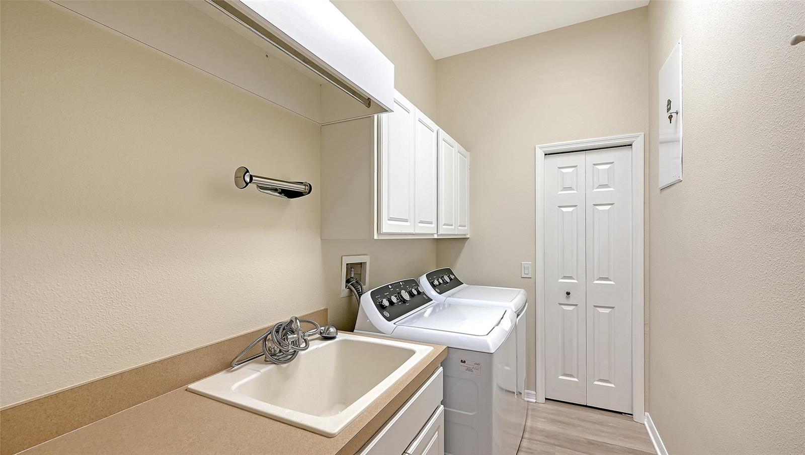 13112 PEREGRIN CIR — photo 18