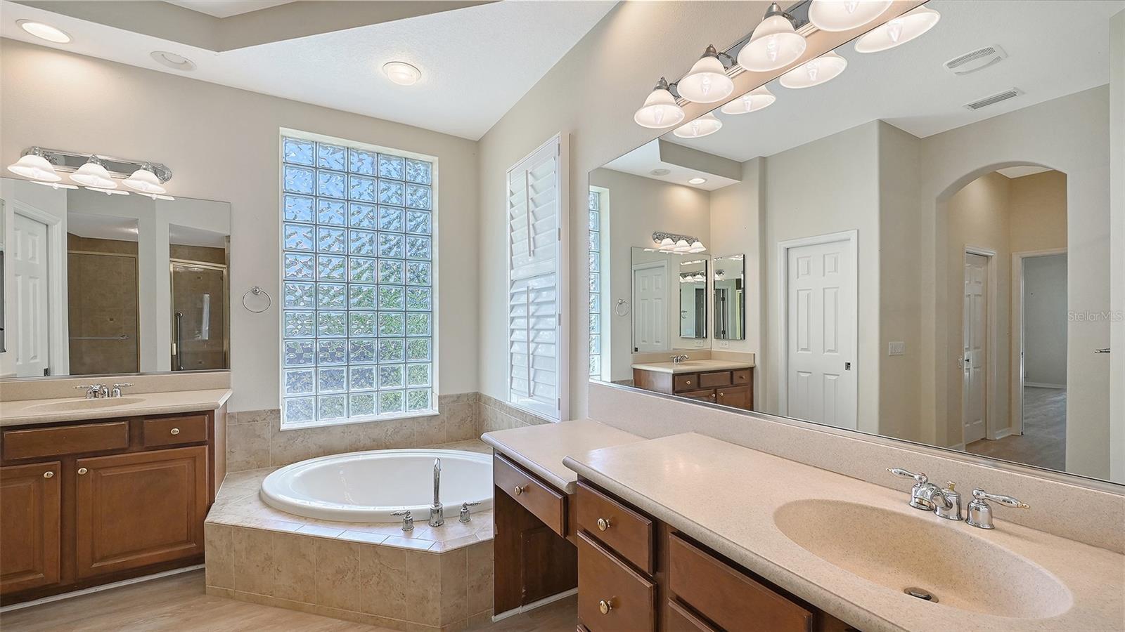 13112 PEREGRIN CIR — photo 24