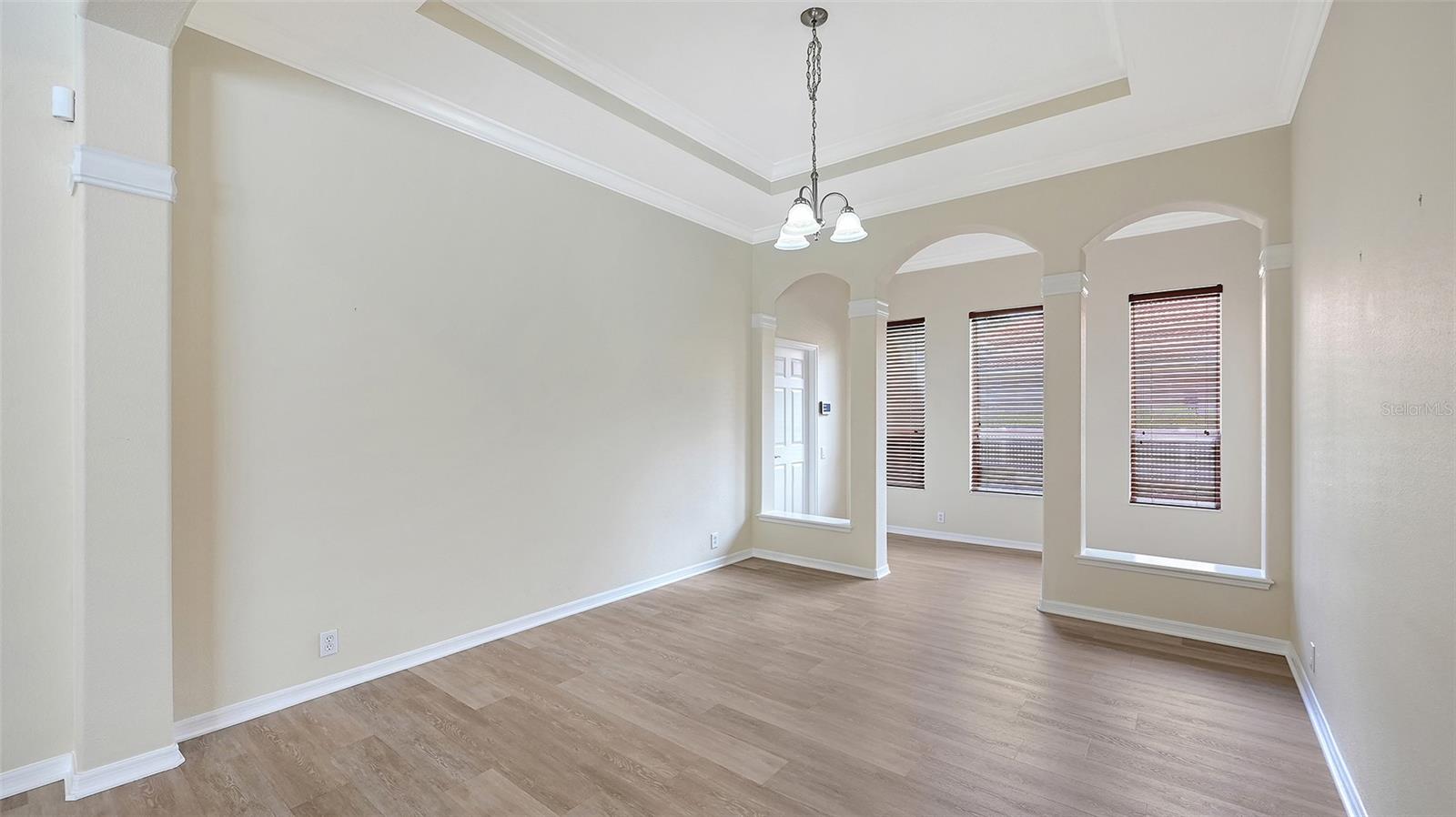 13112 PEREGRIN CIR — photo 11