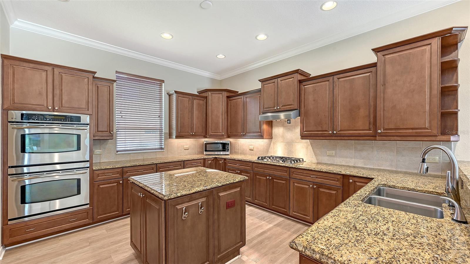 13112 PEREGRIN CIR — photo 14