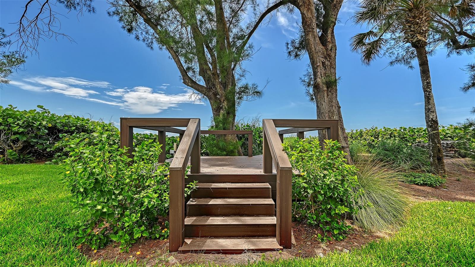1216 N CASEY KEY RD — photo 44
