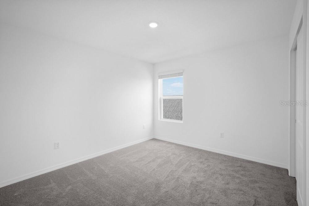 13835 SHELLMORE AVE — photo 28