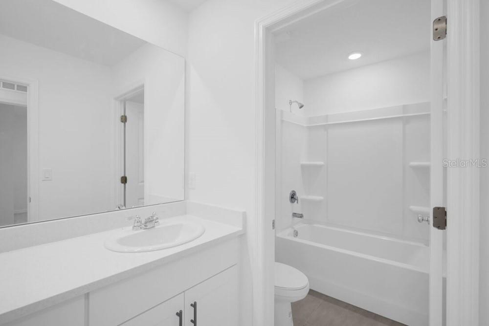 13835 SHELLMORE AVE — photo 18