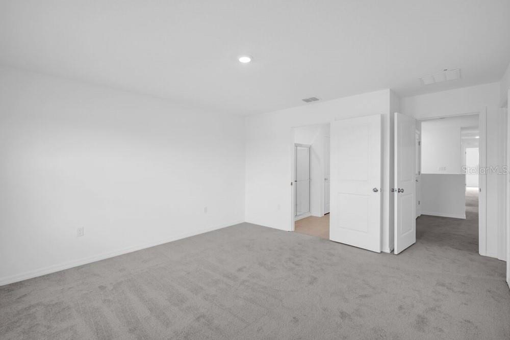 13835 SHELLMORE AVE — photo 23