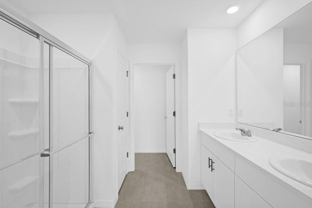 13835 SHELLMORE AVE — photo 27