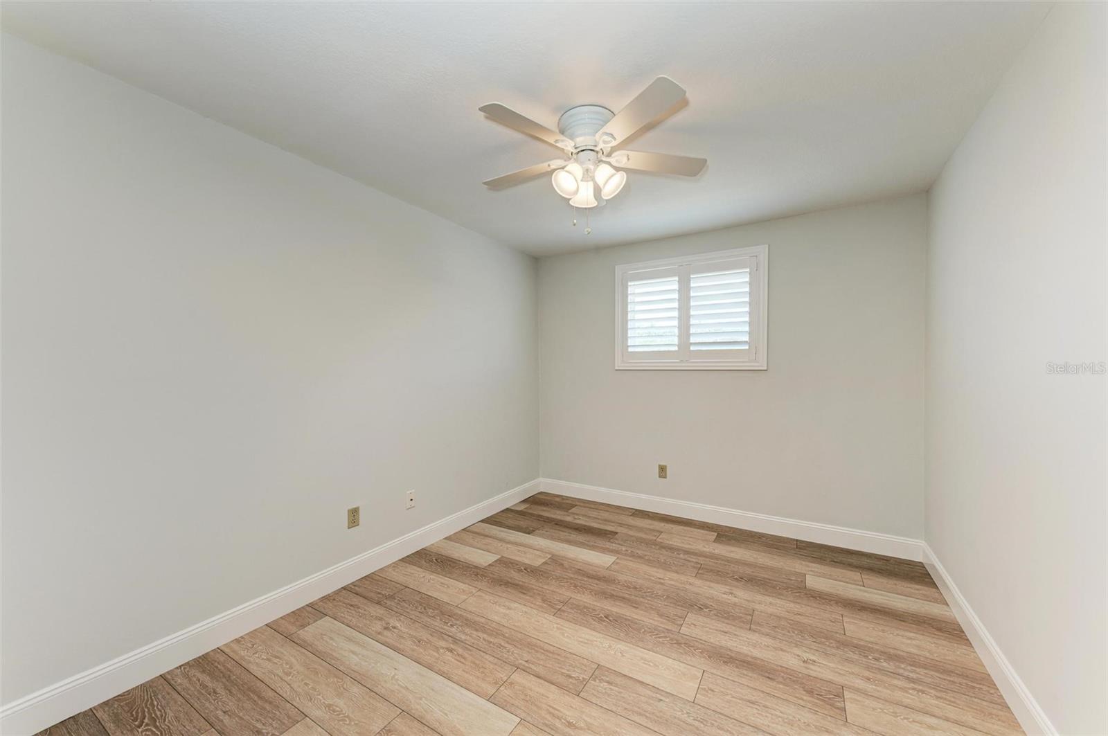 2927 W GANDY BLVD — photo 39