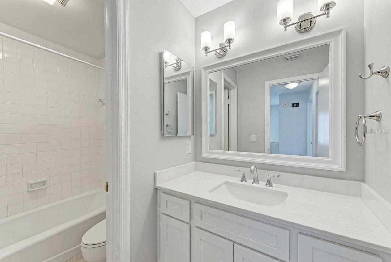 2927 W GANDY BLVD — photo 38