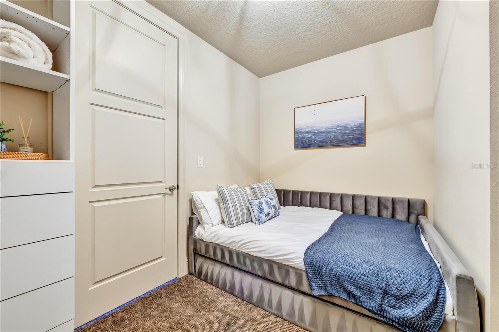 470 MANDALAY AVE #403 — photo 31