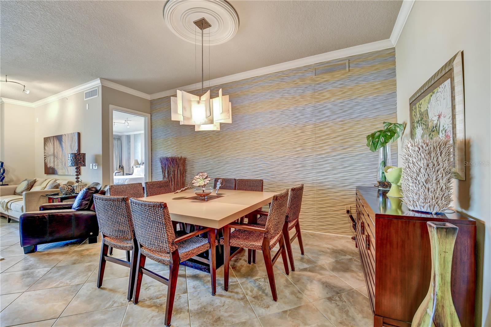 470 MANDALAY AVE #403 — photo 8