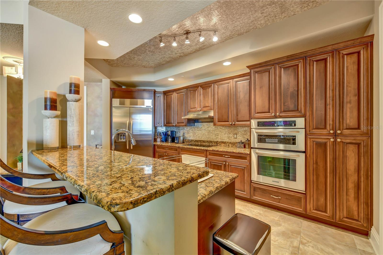470 MANDALAY AVE #403 — photo 14