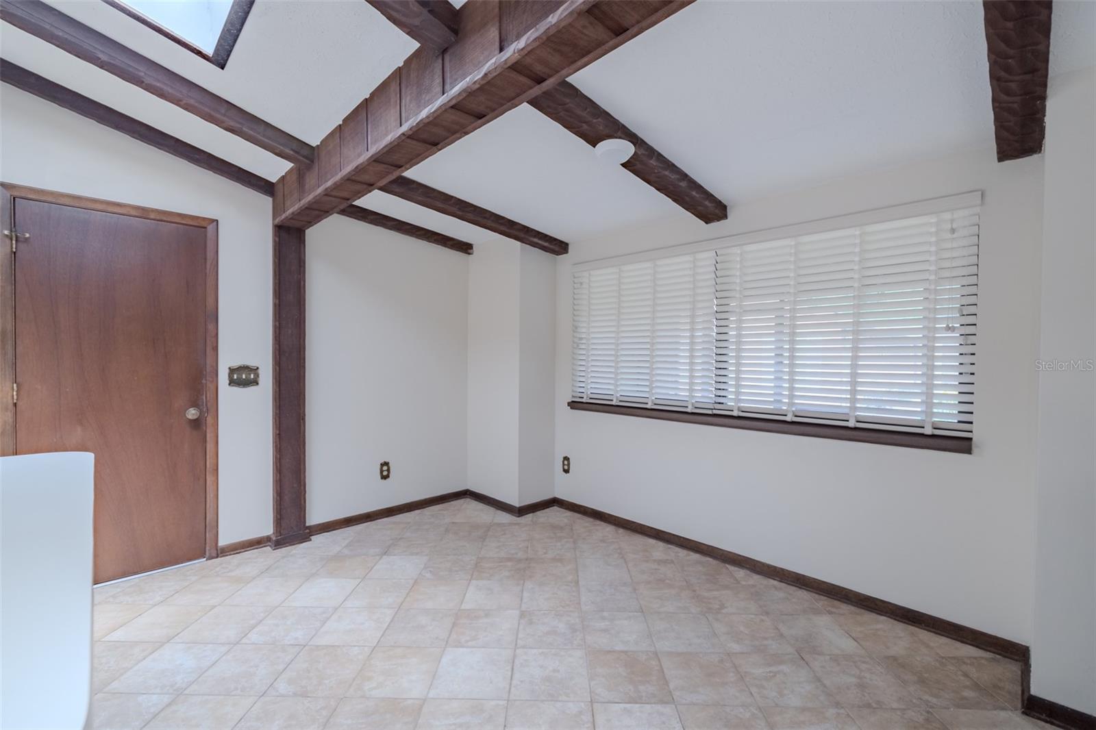501 BRYAN RD — photo 22