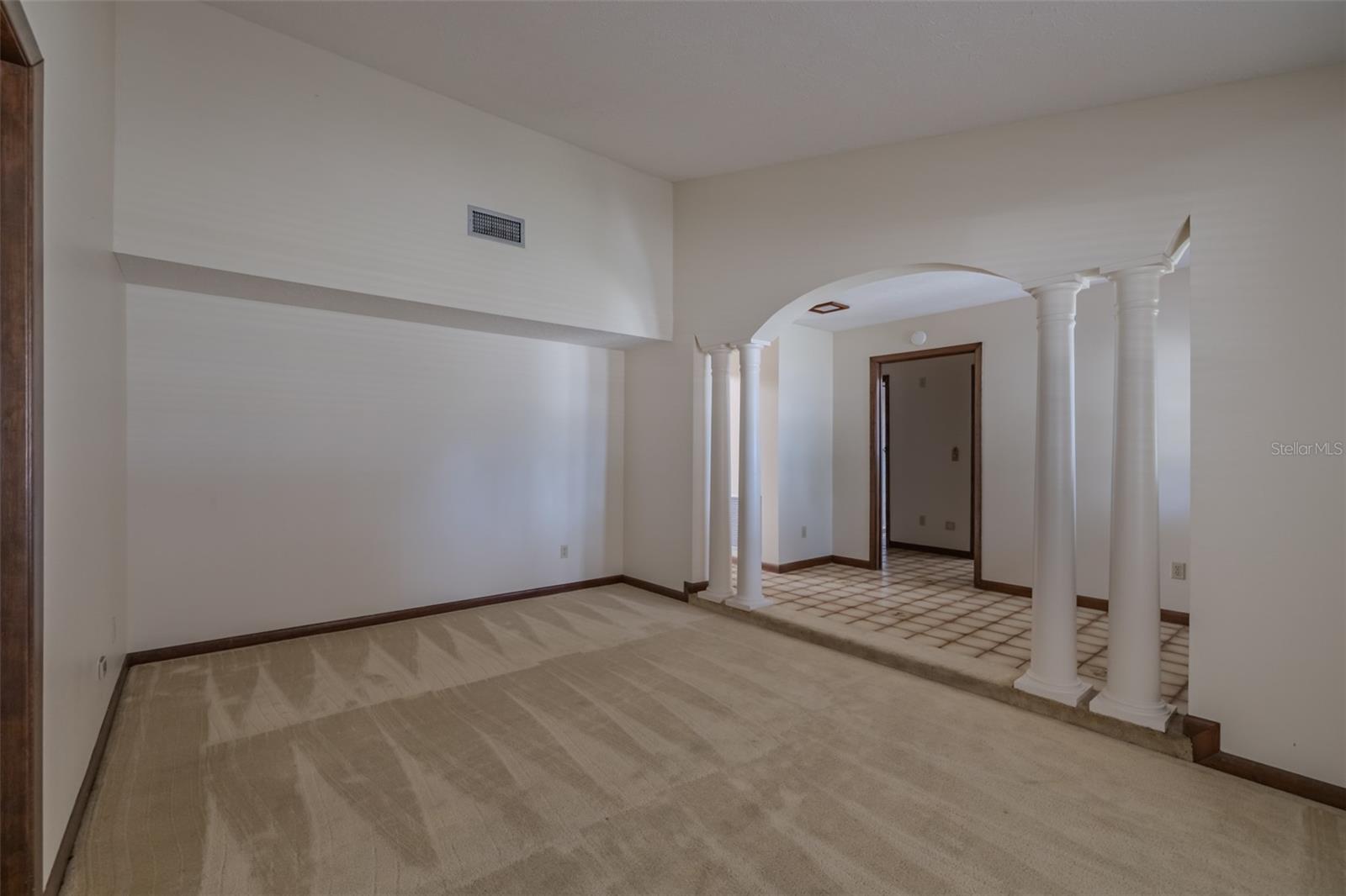 501 BRYAN RD — photo 15