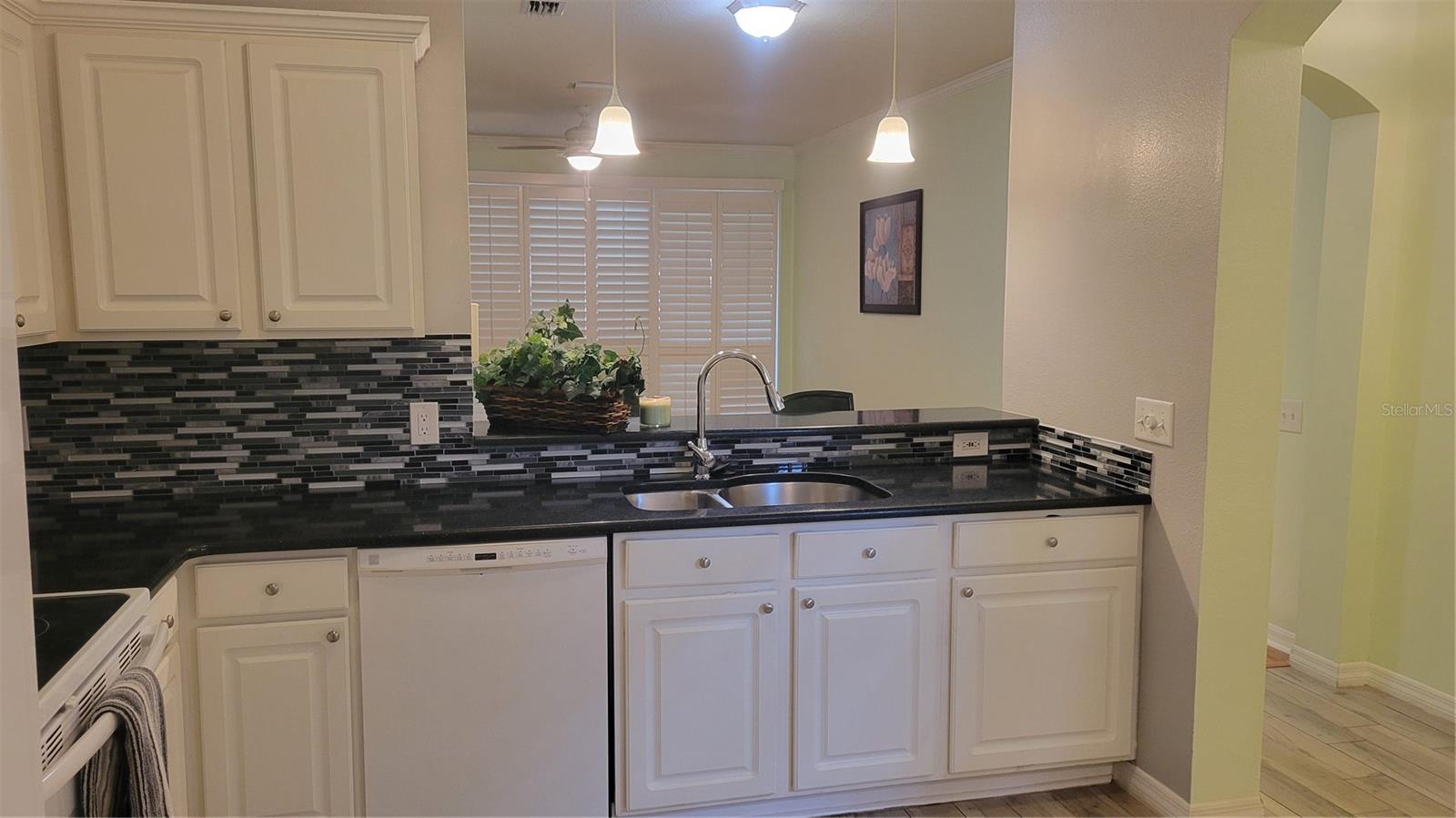 2511 NEWBERN DR — photo 9