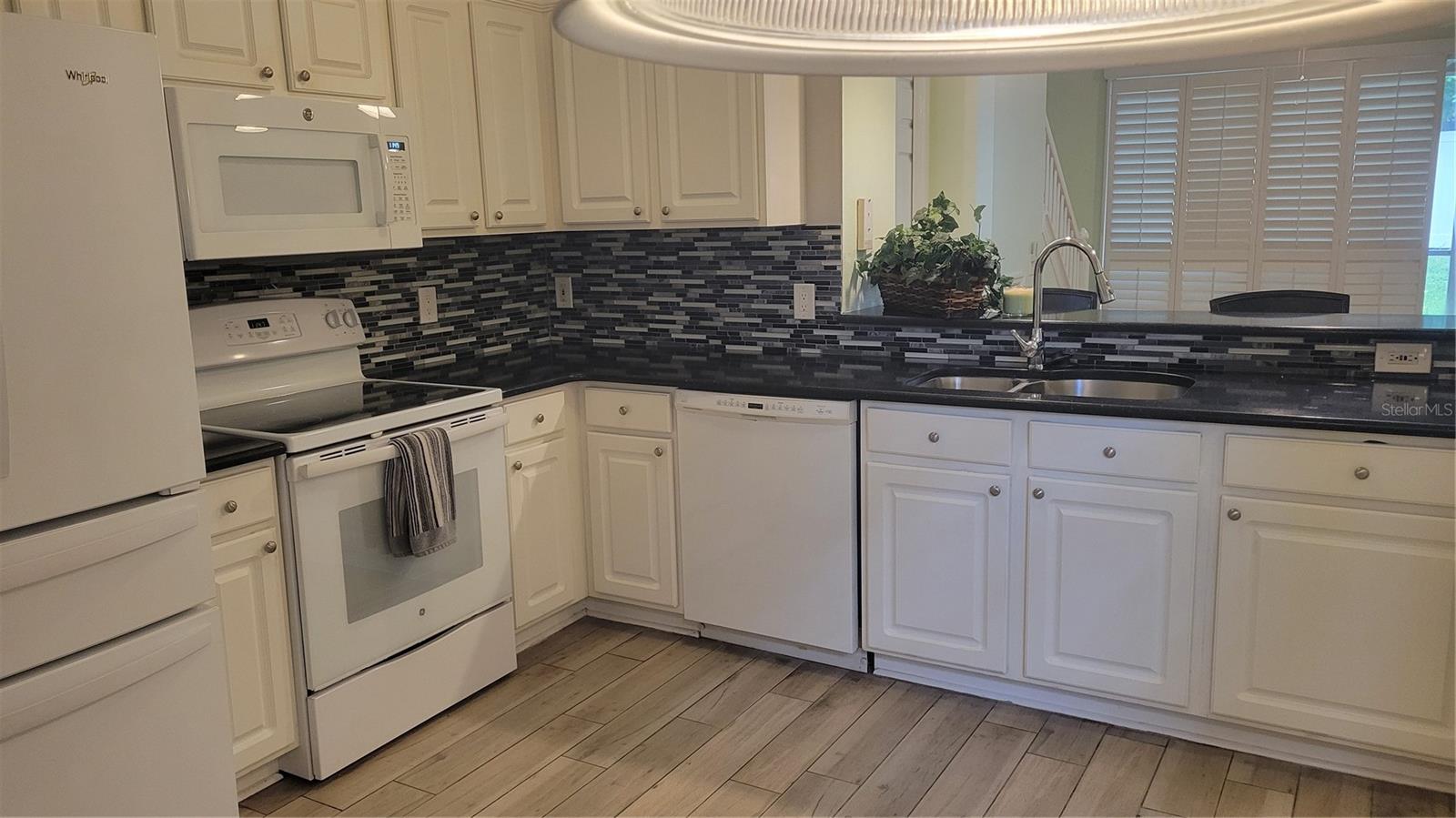 2511 NEWBERN DR — photo 12