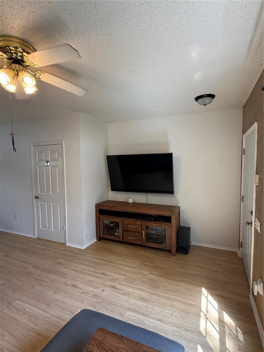 30035 GRANDA HILLS CT — photo 4