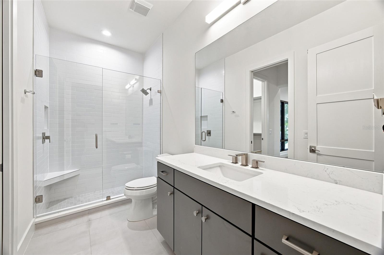 5104 W EVELYN DR — photo 31