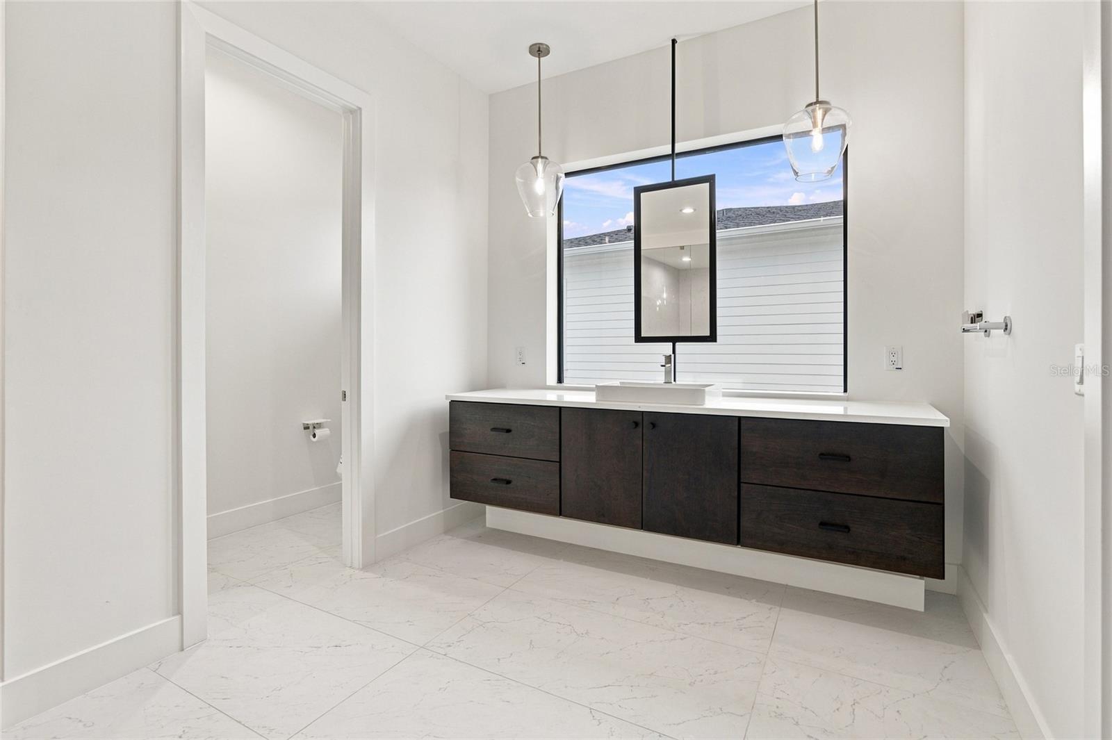 5104 W EVELYN DR — photo 28