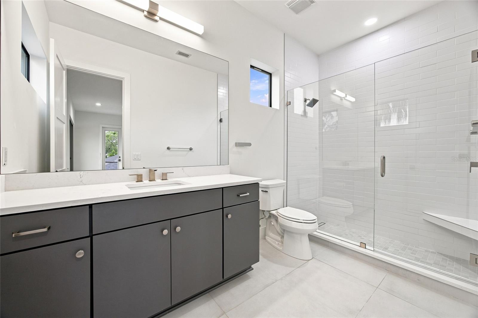 5104 W EVELYN DR — photo 34