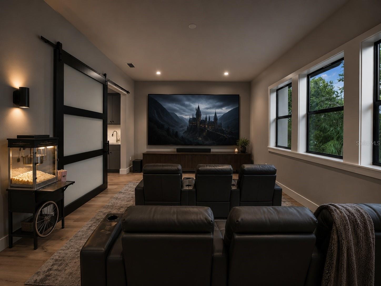 5104 W EVELYN DR — photo 21