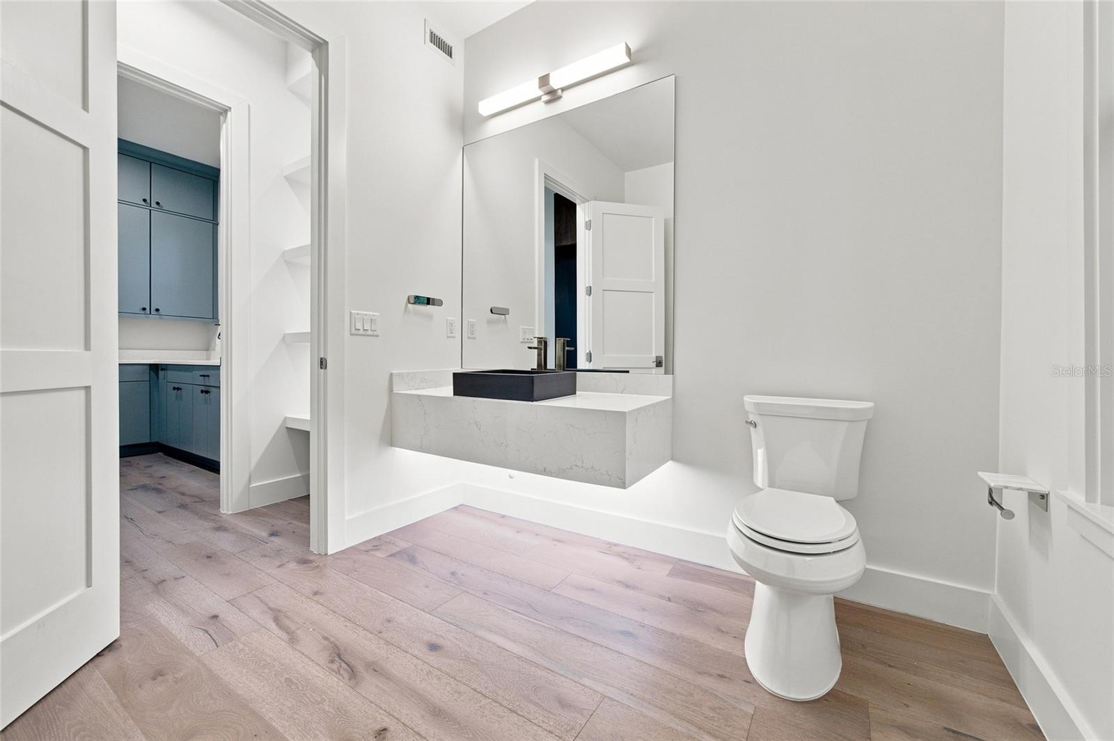 5104 W EVELYN DR — photo 13