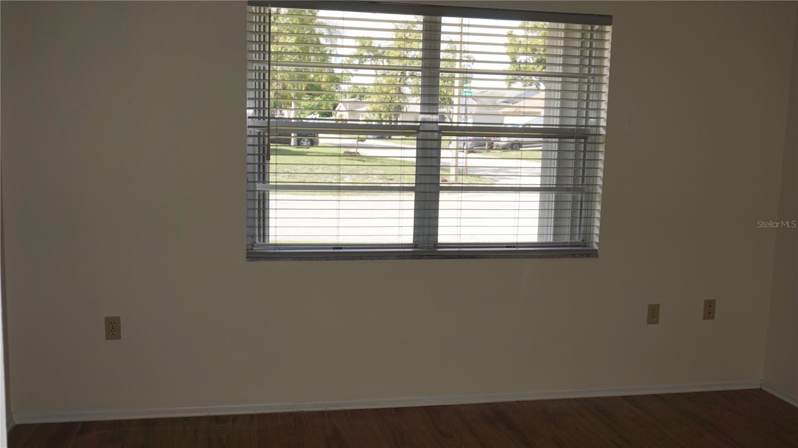 8907 SEELEY LN — photo 12
