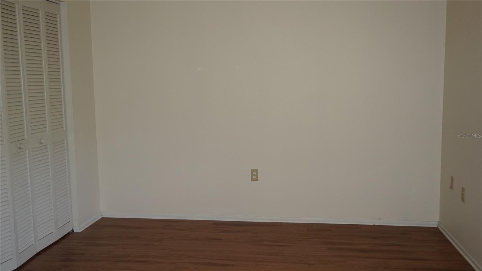 8907 SEELEY LN — photo 15