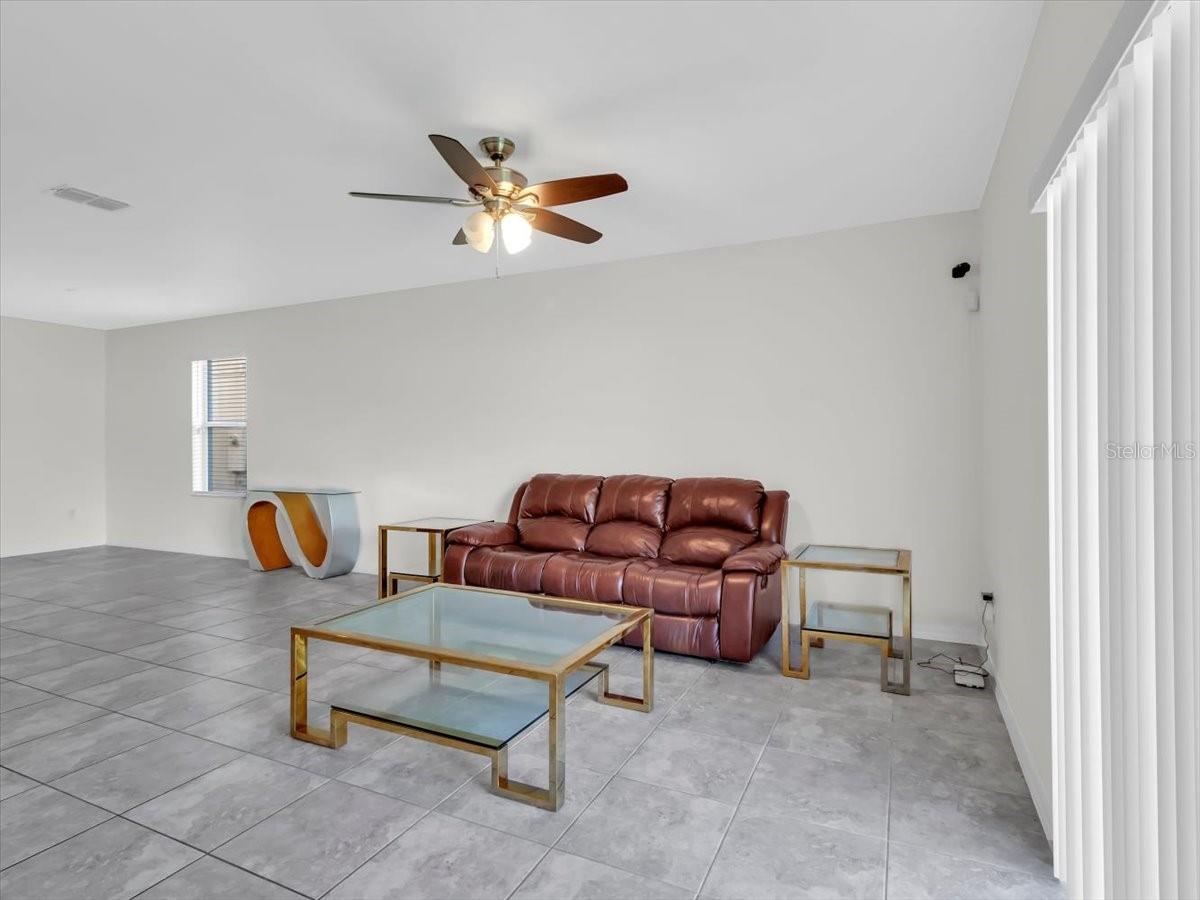 4924 REFLECTING POND CIR — photo 41
